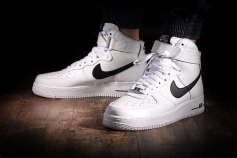 nike air force 1 weiß schwarz high|Nike Air Force 1 high top.